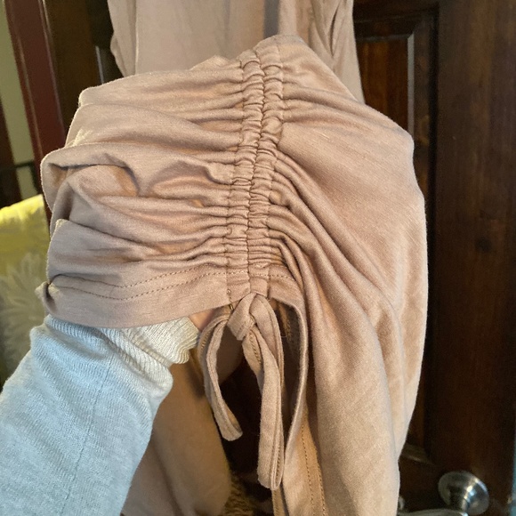 Tight dress - Picture 2 of 3